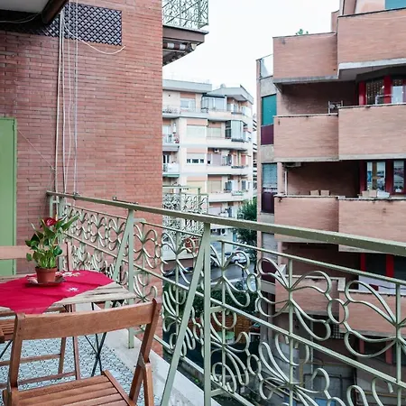 Charming 2 Bed Flat Near Pamphili *