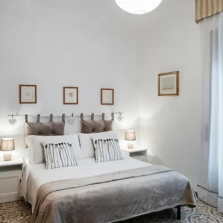 Charming 2 Bed Flat Near Pamphili *