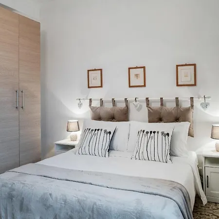 Charming 2 Bed Flat Near Pamphili Lejlighed *